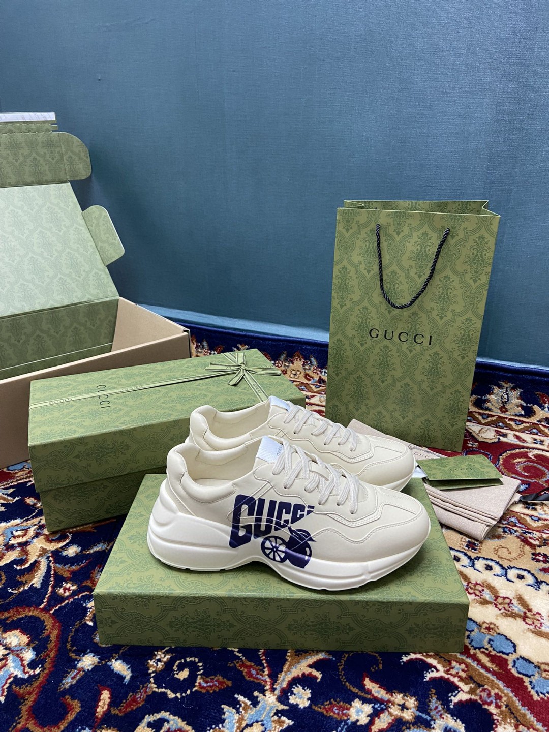 Gvc*1 Men’s Rhyton Sneakers With Lemon Gvc*1 White Ivory For Men ‎684899 DRW00 9522