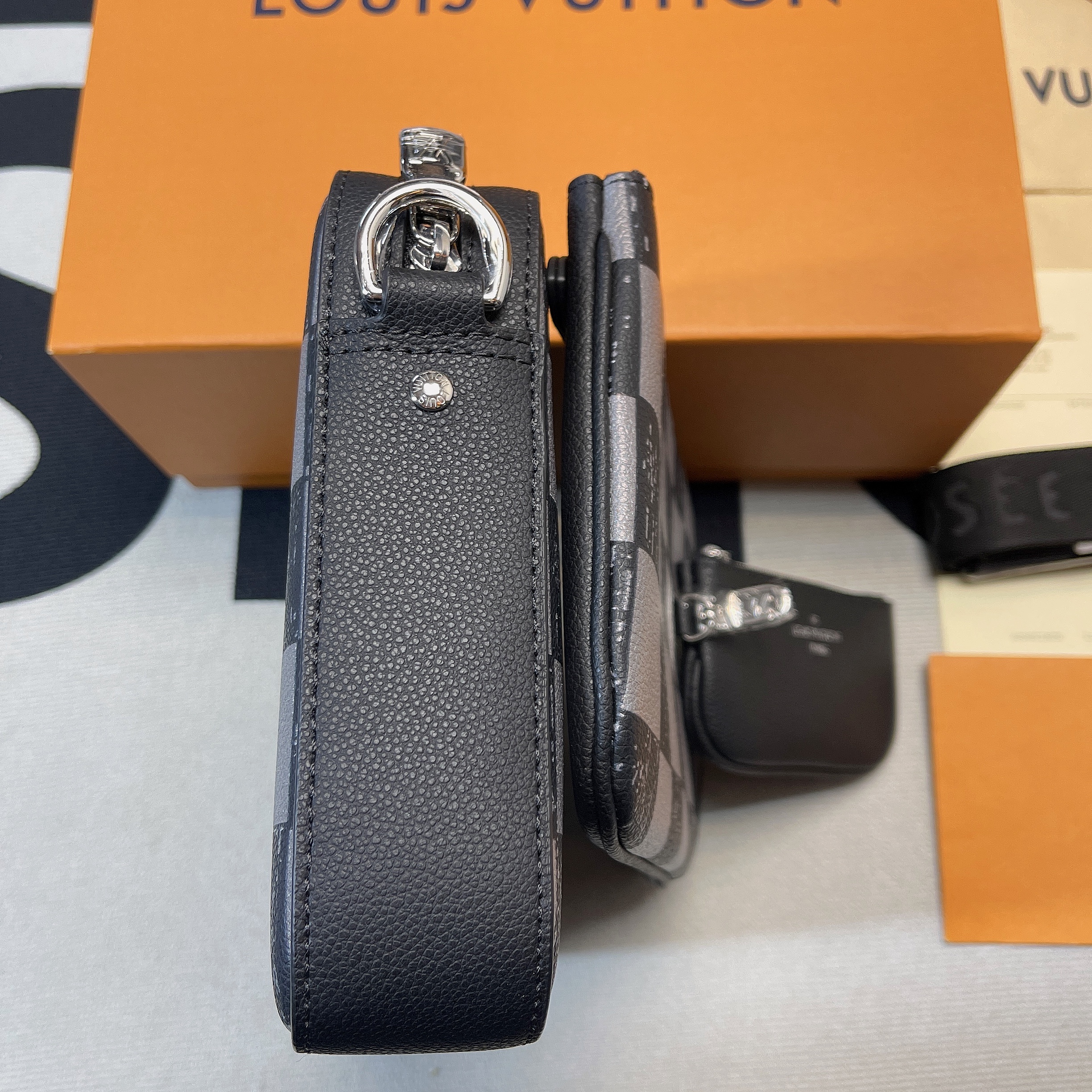 L0vis Vvtt0n Trio Messenger Monogram Eclipse and Monogram Eclipse Reverse For Men, Men’s Bags, Shoulder And Crossbody Bags 9.5in/25cm LV M69443