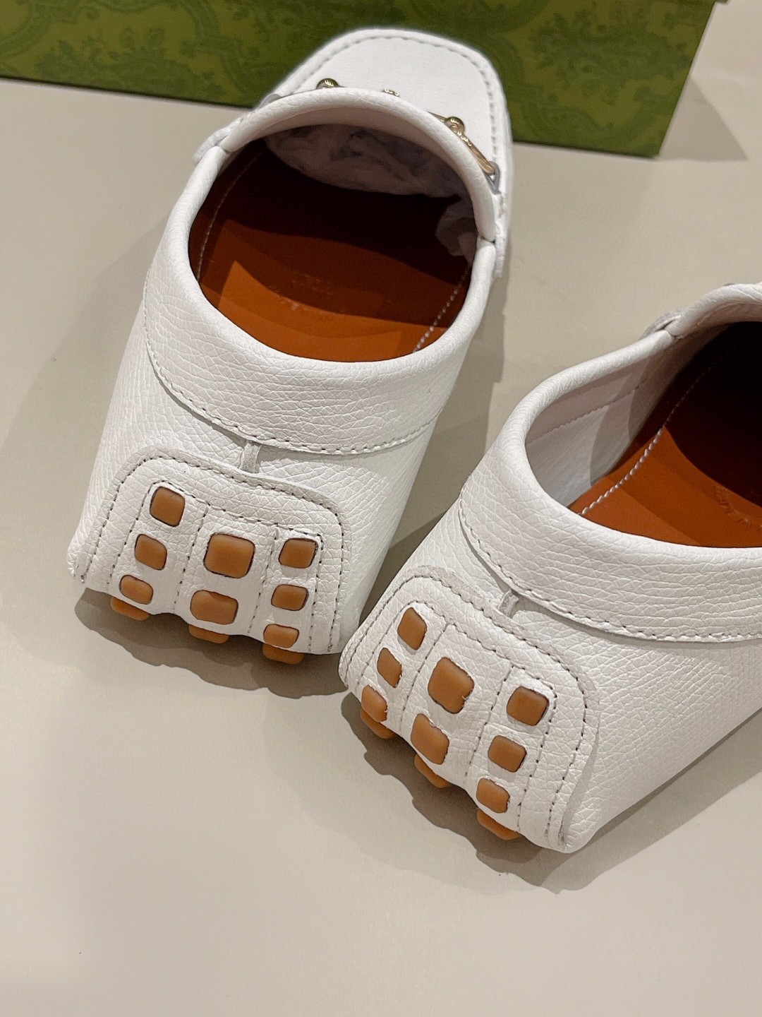 Gvc*1 Men’s Horsebit Driver White For Men 674254 UDU00 9022