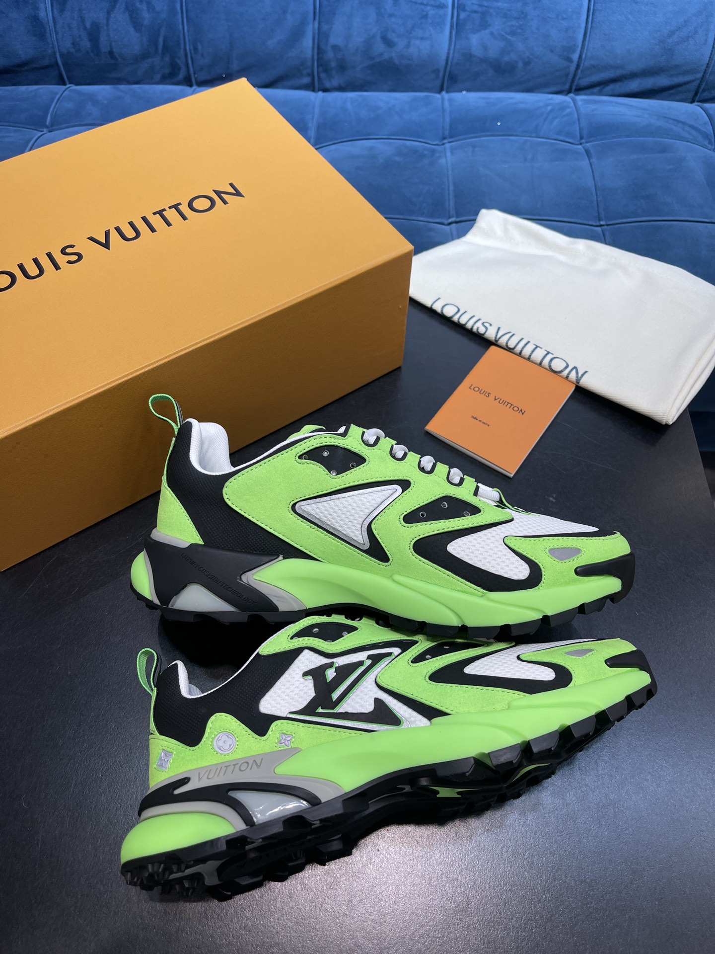 L0vis Vuittion LV Runner Tatic Sneaker Green For Men LV 1A9JER