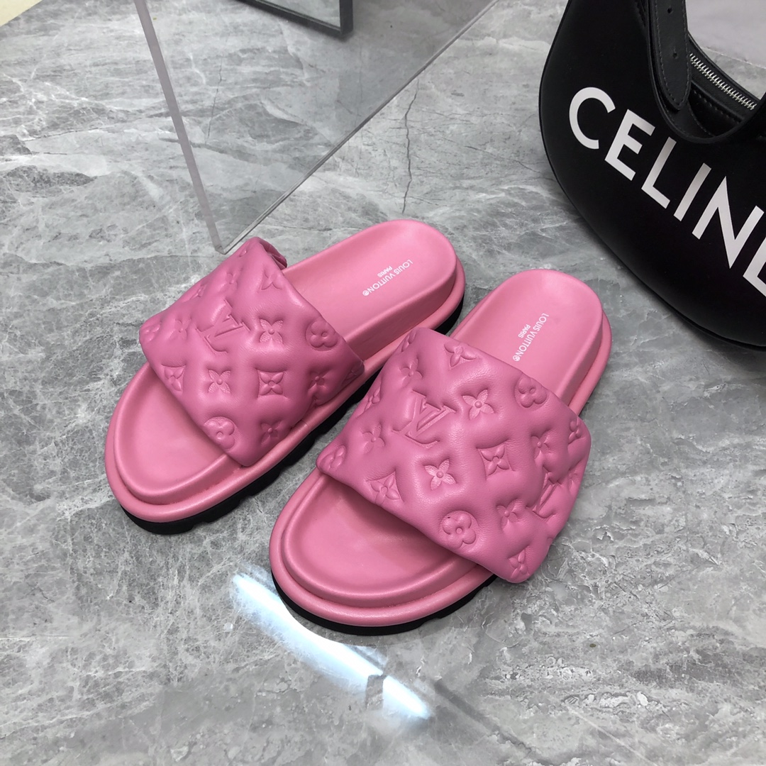 L0vis Vvtt0n Women’s Pool Pillow Flat Comfort Mule Pink For Women LV