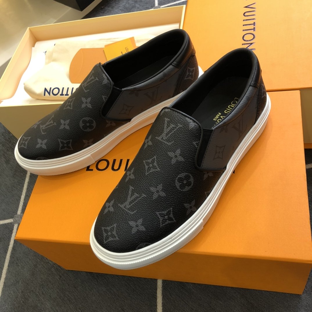 L0vis Vvtt0n LV Slip On Black For Men LV