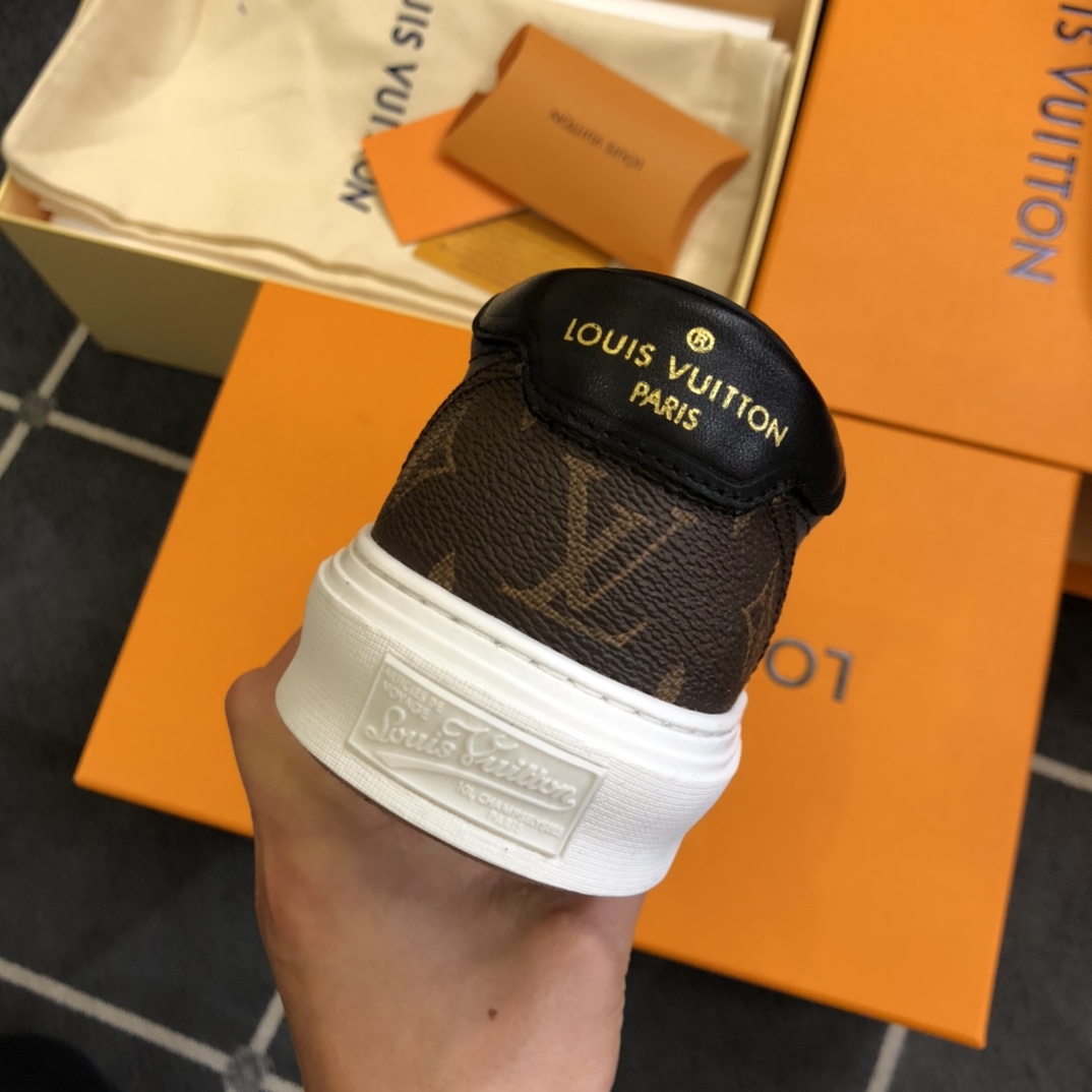 L0vis Vvtt0n LV Slip On Brown For Men LV