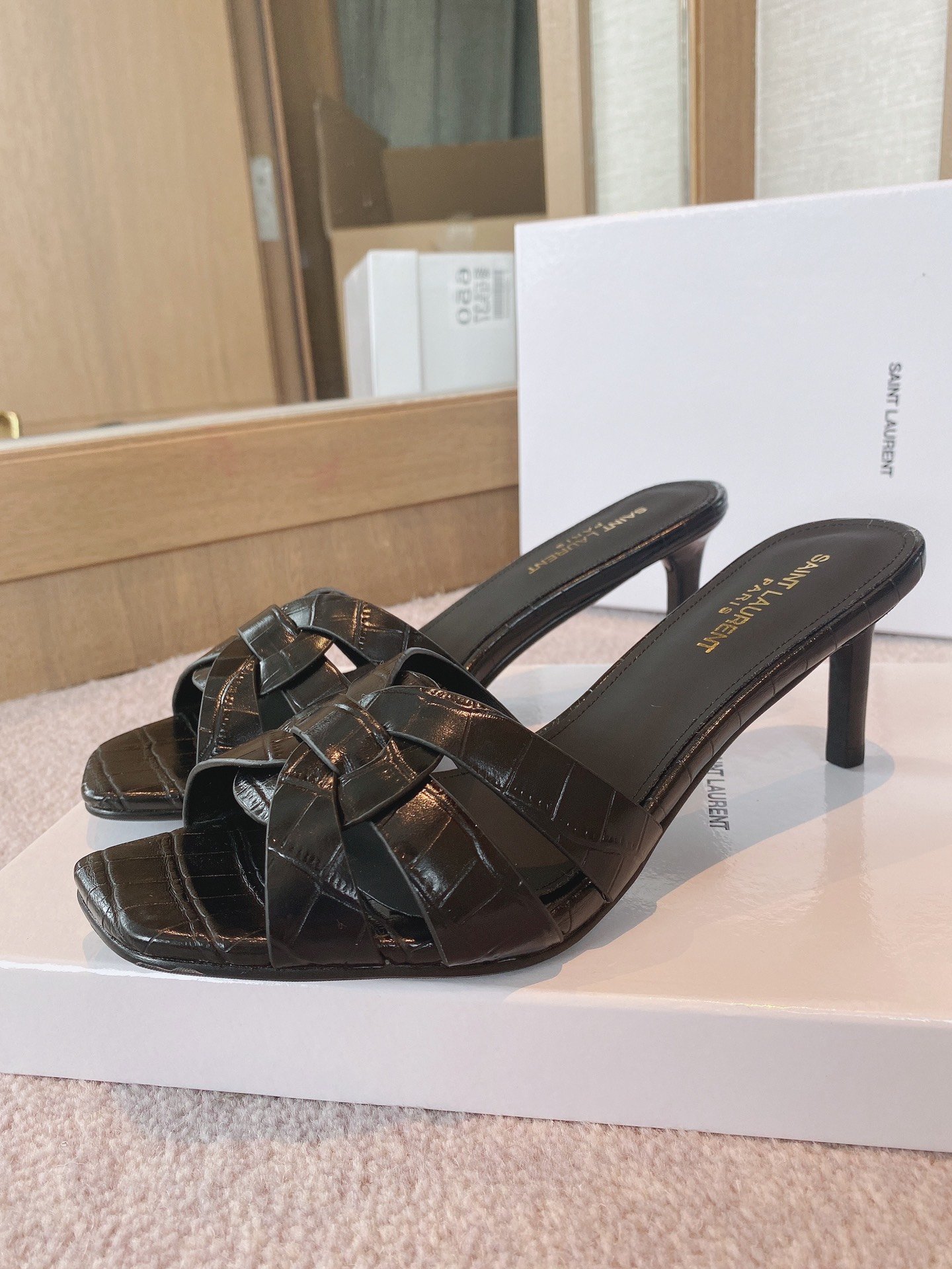 Sa1nt Lau*nt Women’s Tribute Heeled Mules Black For Women Y51 6509861YQ001000