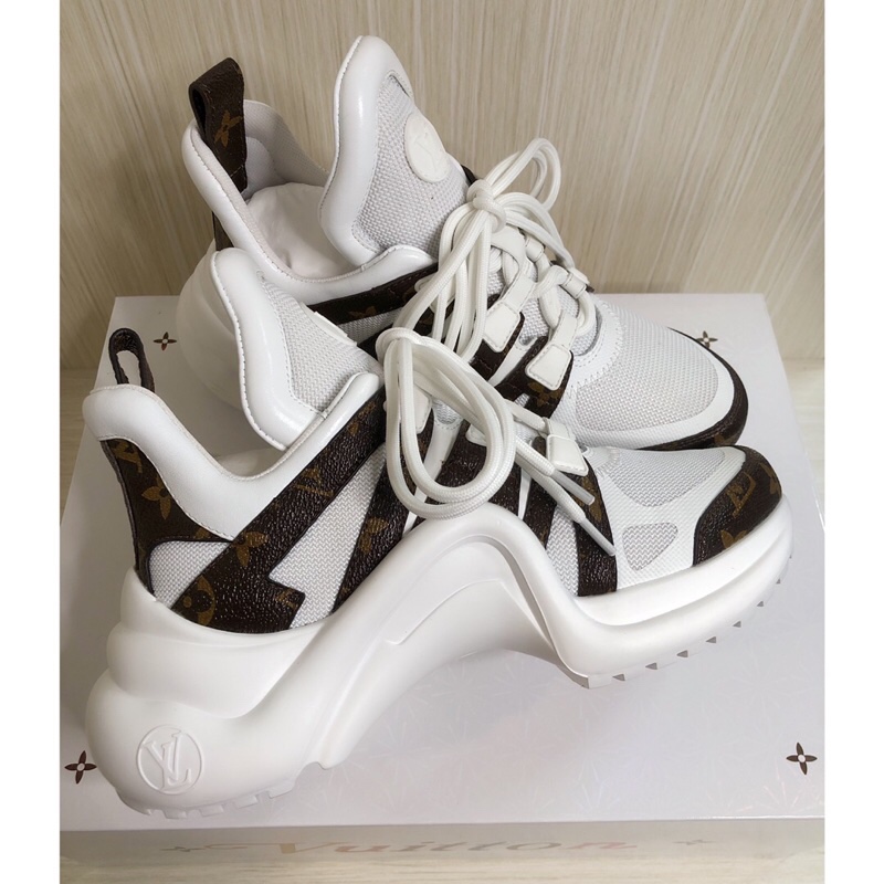 L0vis Vvtt0n Women’s LV Archlight Sneaker White For Women LV 1A43KV