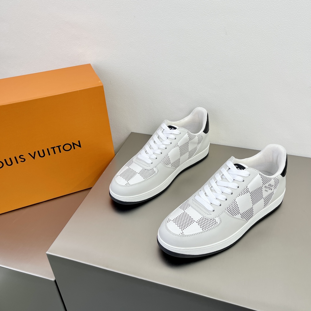 L0vis Vuittion Rivoli Sneaker White For Men LV