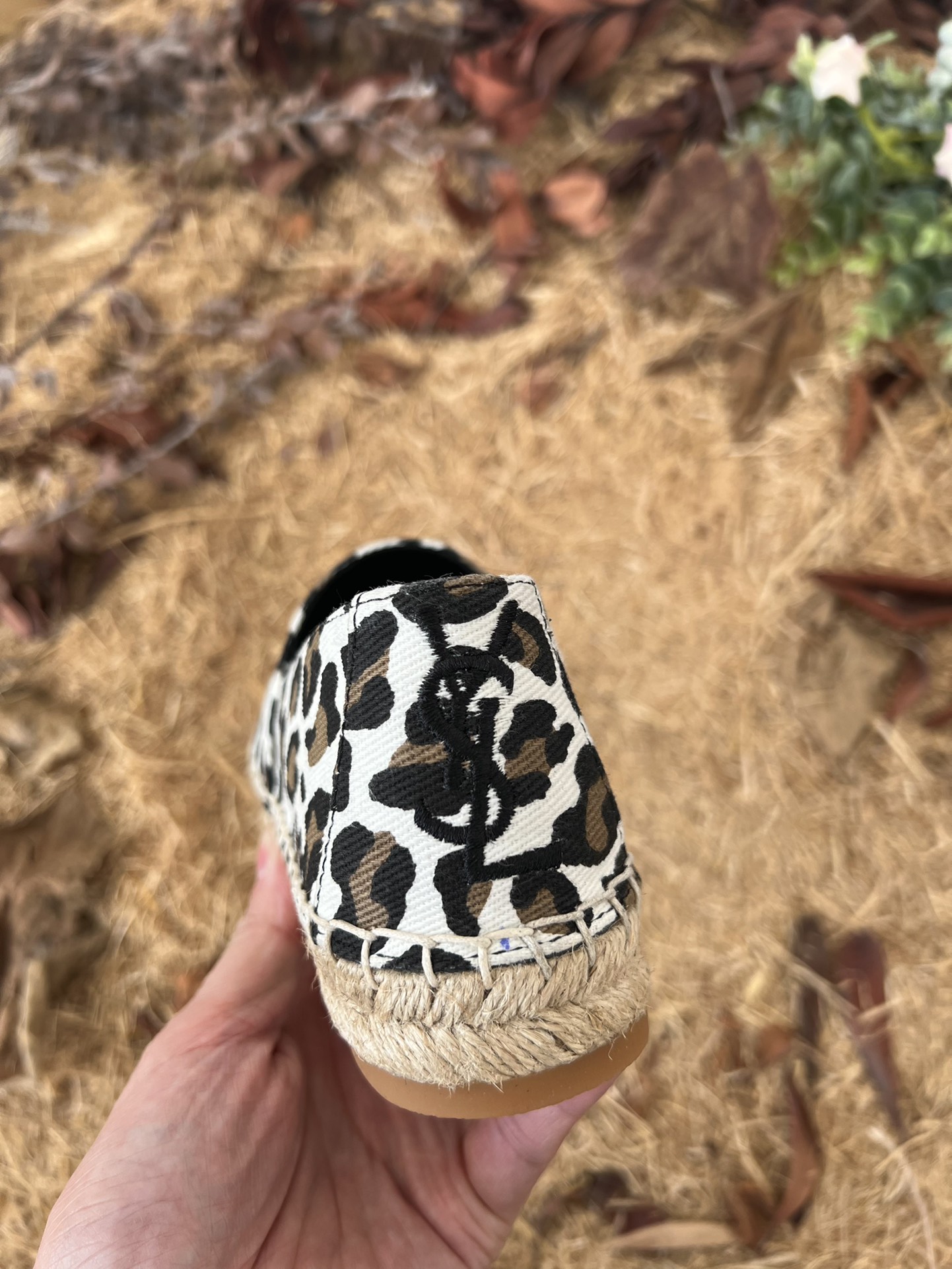 Sa1nt Lau*nt Women’s Y51 Embroidered Espadrilles White For Women Y51