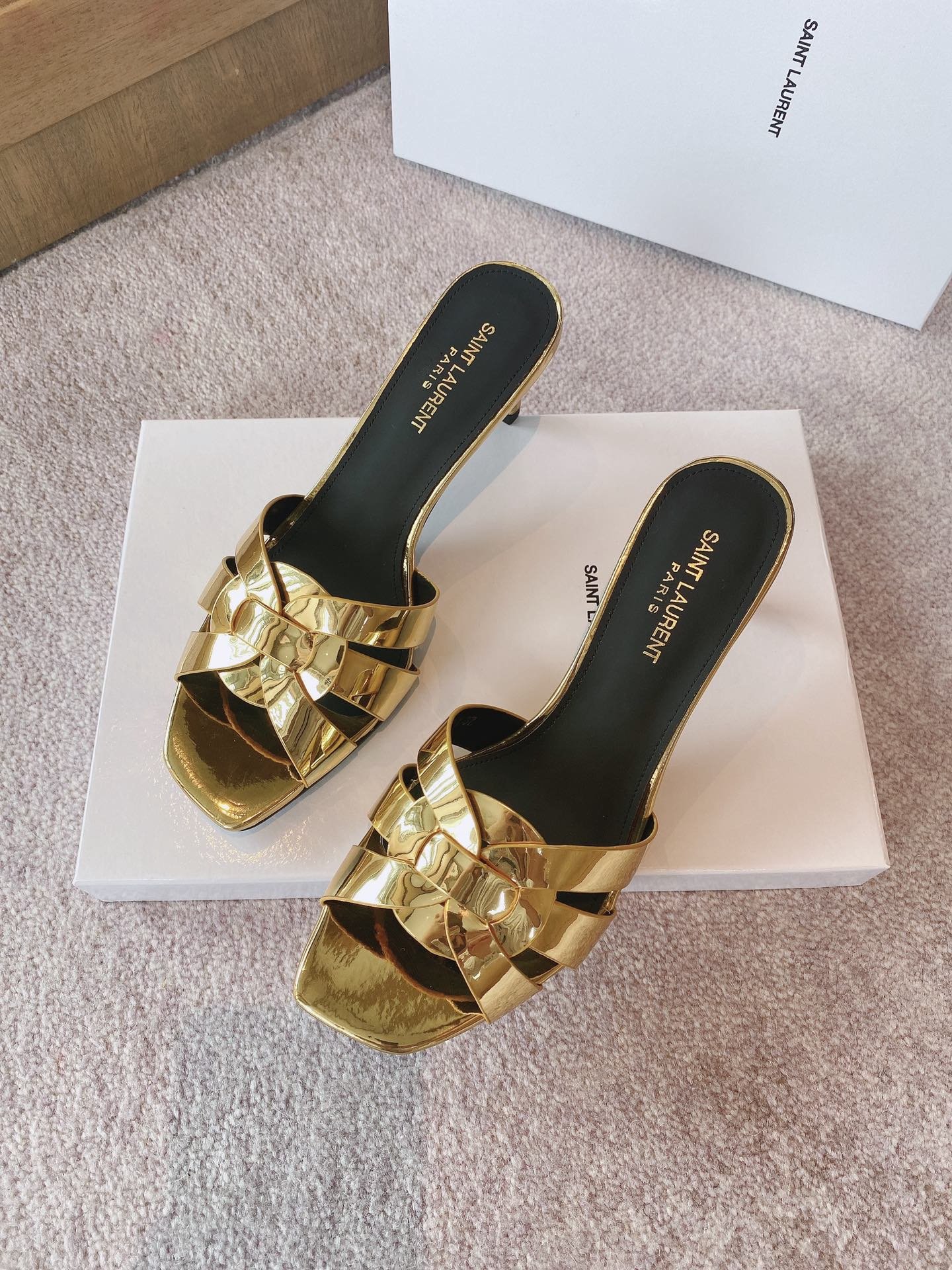 Sa1nt Lau*nt Women’s Tribute Heeled Mules Gold For Women Y51