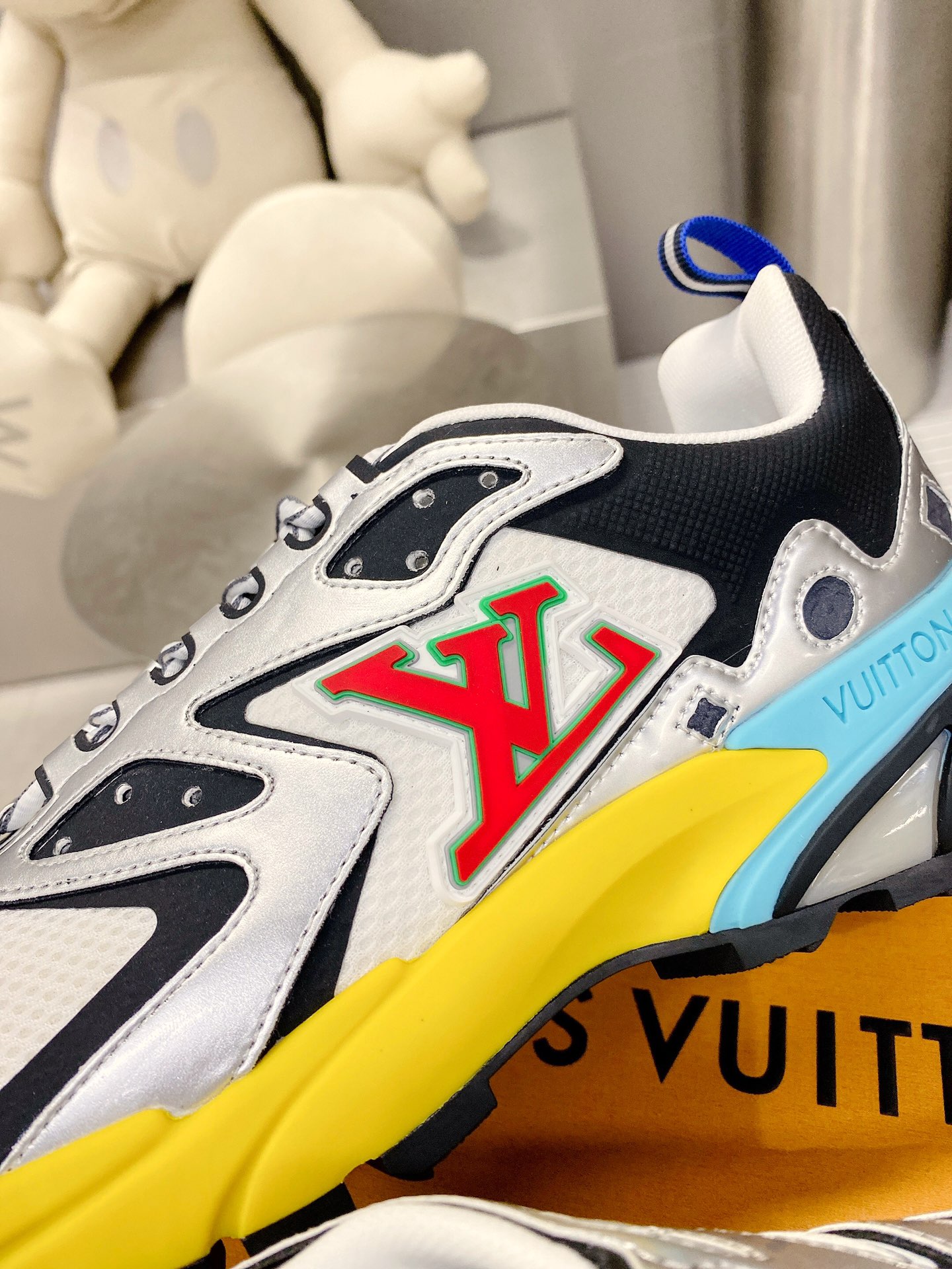 L0vis Vuittion LV Runner Tatic Sneaker Yellow And White For Men LV