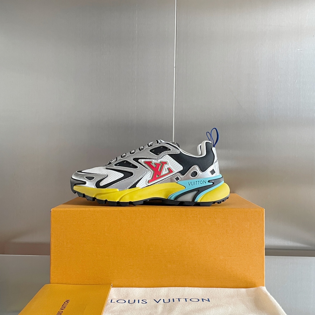 L0vis Vvtt0n Men’s LV Runner Tatic Sneaker Sliver For Men LV
