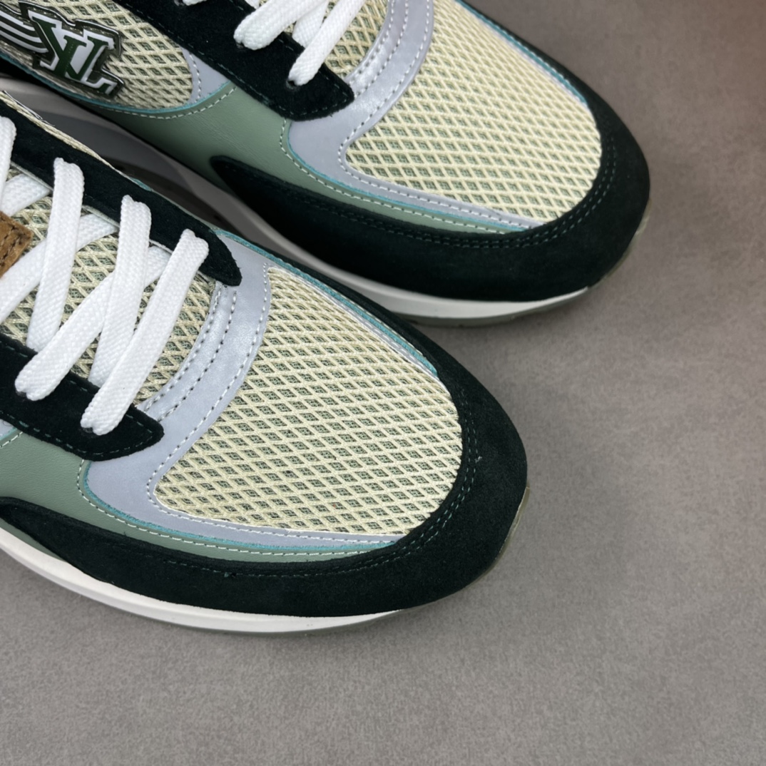 L0vis Vvtt0n Run Away Sneaker Green For Men LV 1A9J0N
