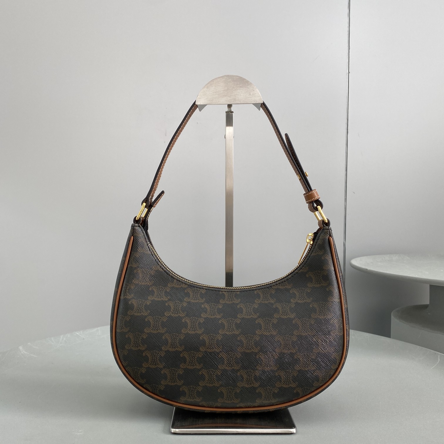 Ce1i*e Ava Bag In Triomphe Canvas Brown For Women 9in/23.5cm 193952BZJ.04LU