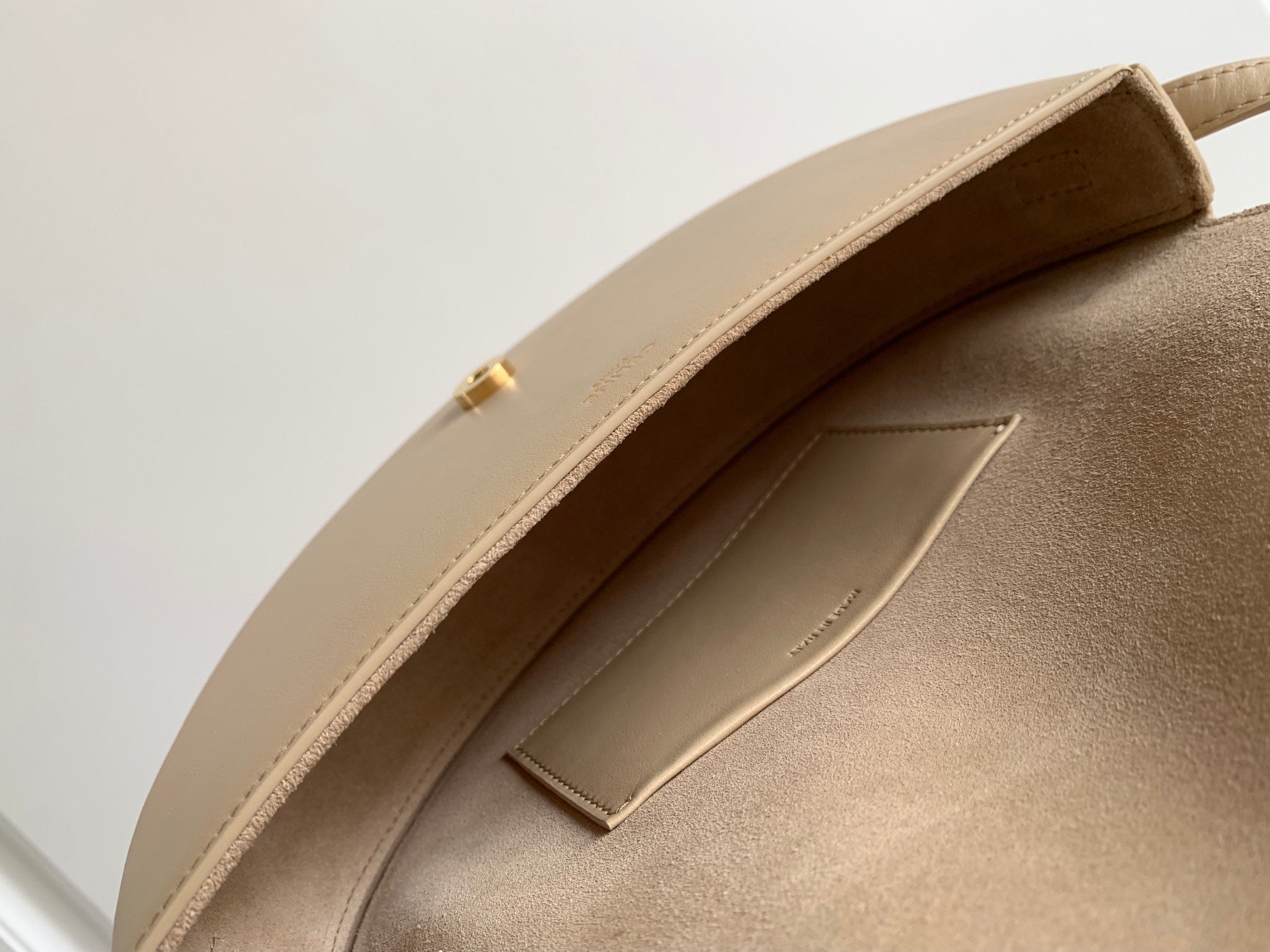 Ce1i*e Besace Cuir Triomphe Bag Nude For Women 9in/23cm 111233DU3.03ND