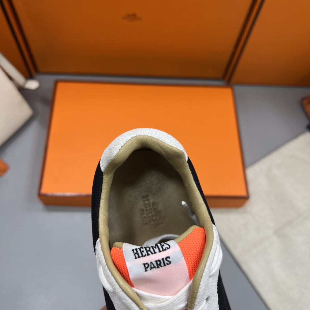 H**me5 Escape Trainers Black For Men