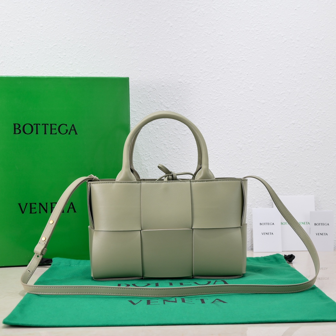 B0tt*ga Ven*ta Mini Arco Tote Bag Green, For Women, Women’s Bags 9.8in/25cm