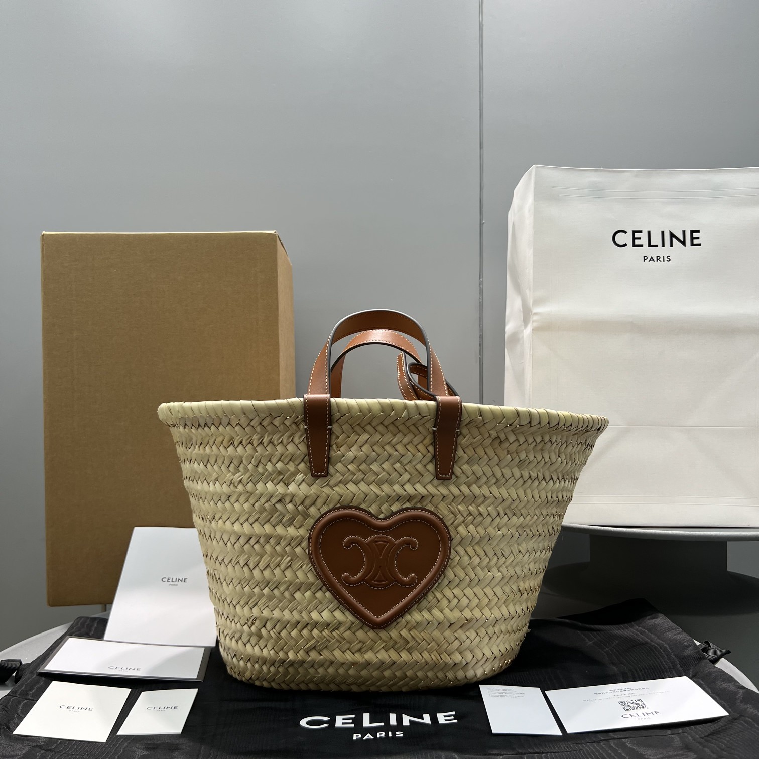 Ce1i*e Teen Triomphe Ce1i*e Classic Panier In Palm Leaves With Heart Patch Brown For Women 10in/25cm 194002DUI.04LU